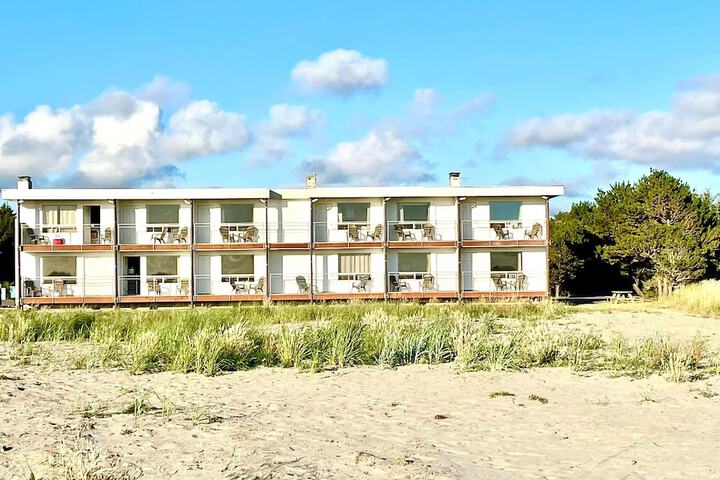 Hotel 10 of 144