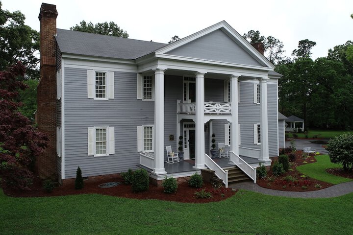 The Elizabethtown Inn