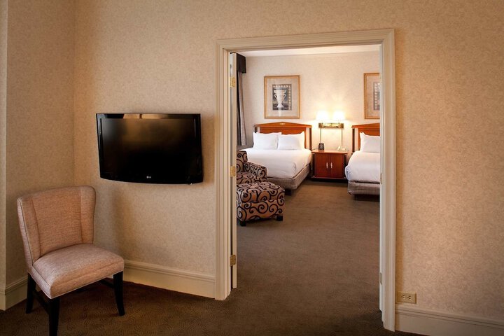 Room 48 of 83