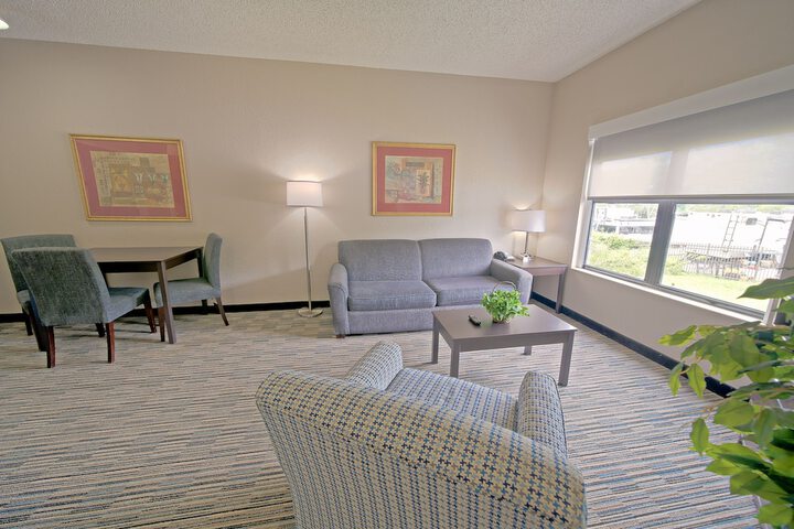 All Season Suites