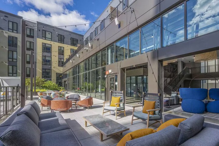 Hyatus Designer Residences Somerville
