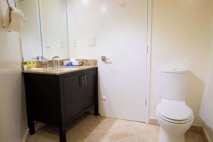 Room 25 of 42