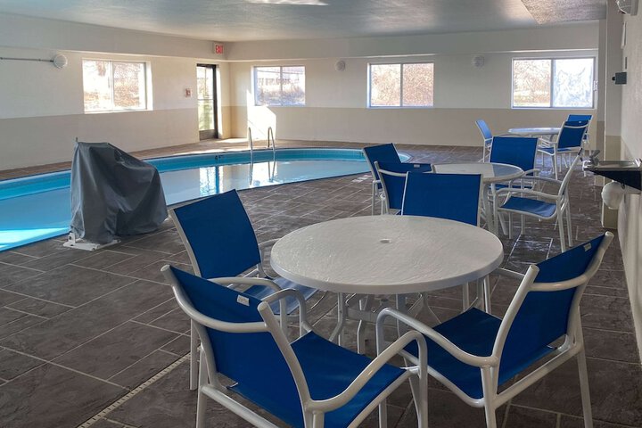 Pool 4 of 41
