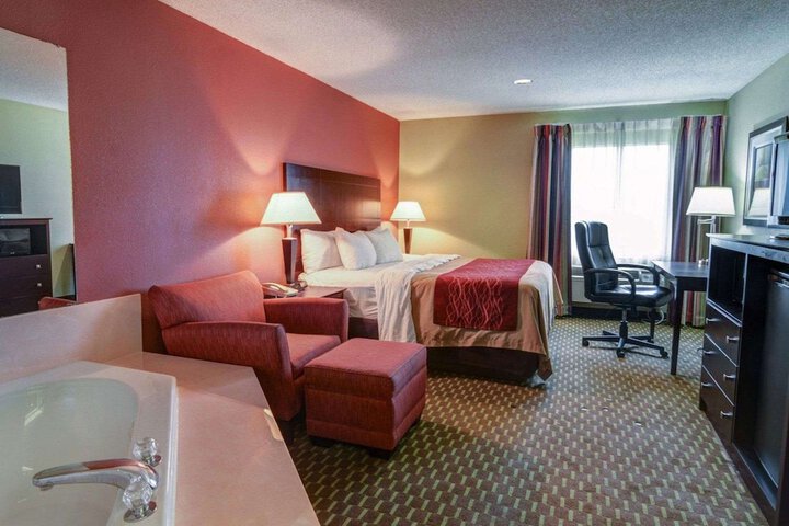 Room 10 of 25