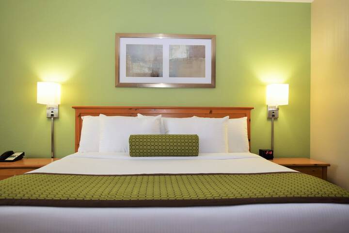 Room 21 of 43