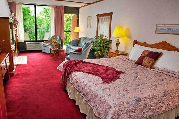 Room 5 of 19