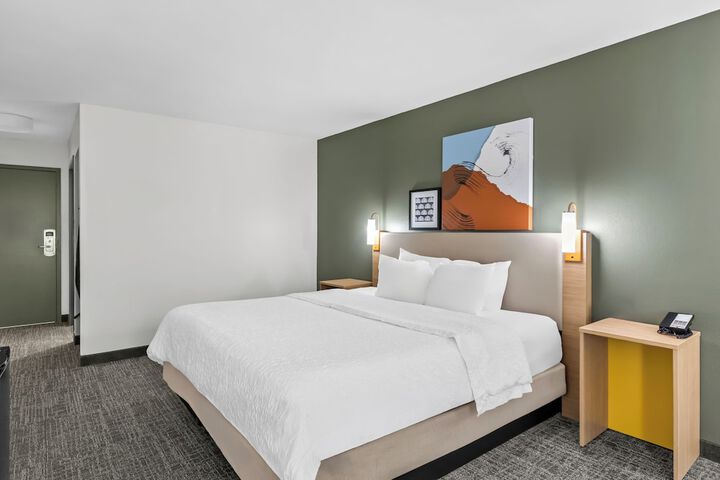 Spark by Hilton Bardstown