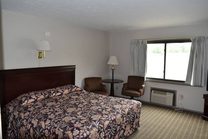 Room 4 of 19