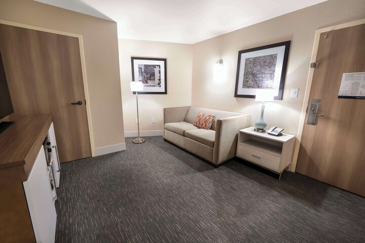 Room 14 of 23