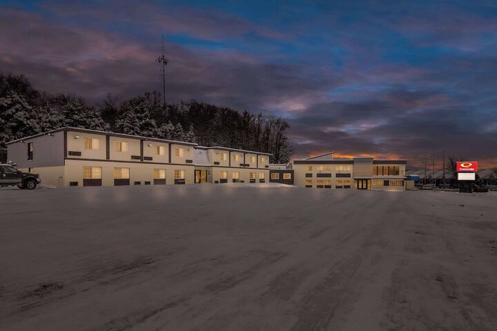 Econo Lodge Manistee