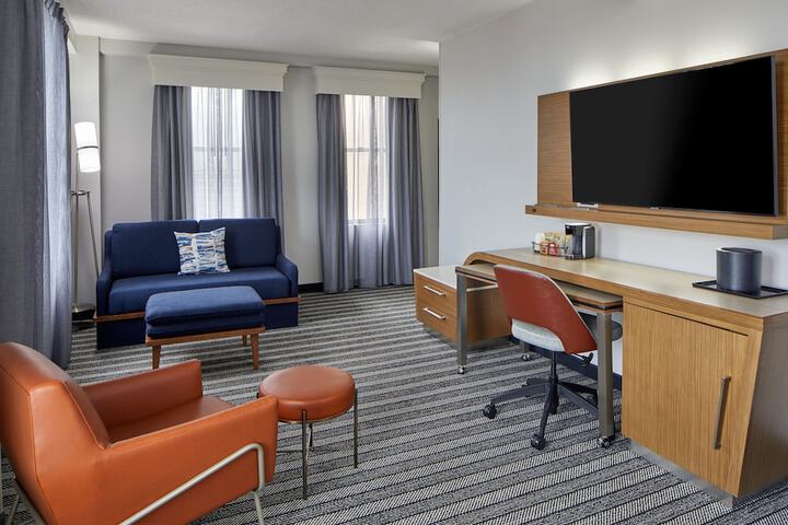 Room 9 of 39
