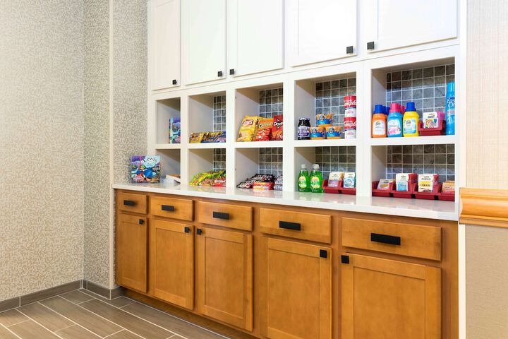 Homewood Suites by Hilton Indianapolis-Airport / Plainfield