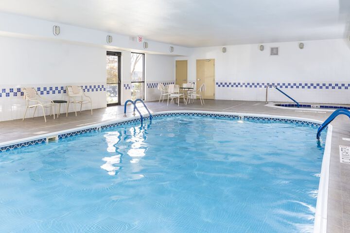 Pool 4 of 23