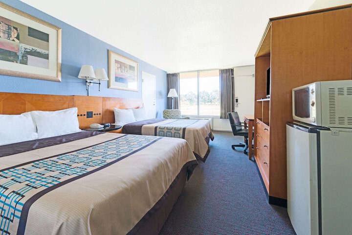 Room 17 of 75