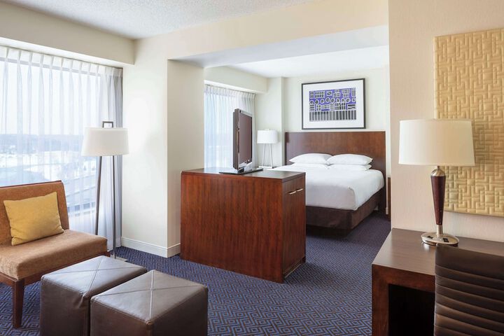 Room 11 of 28