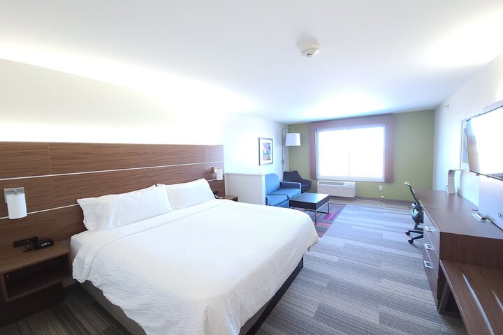 Holiday Inn Express and Suites Nebraska City by IHG