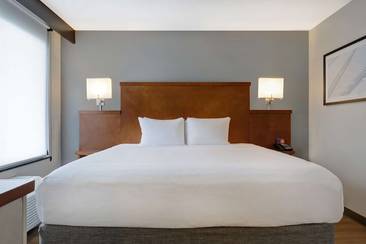 Hyatt Place San Antonio–North / Stone Oak