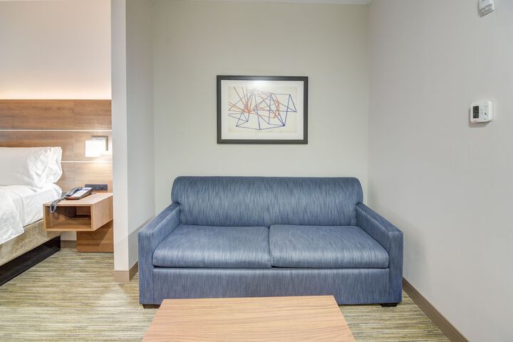 Room 42 of 86