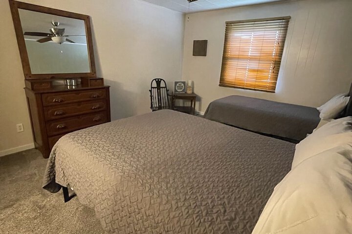 Room 34 of 234