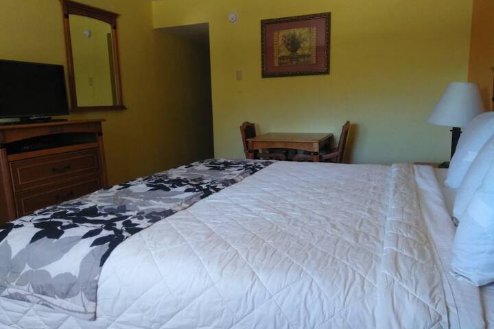 Room 14 of 21