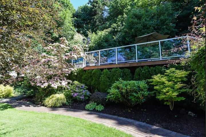 Terrace/Patio 30 of 36