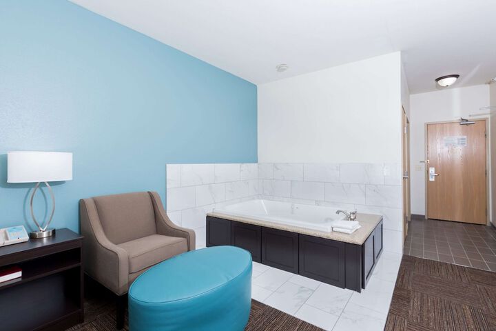 Sleep Inn & Suites Washington near Peoria