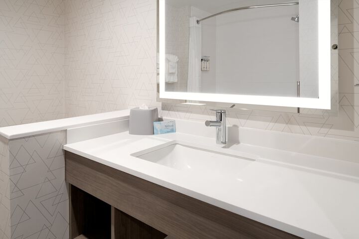 Holiday Inn Express and Suites Hollister by IHG