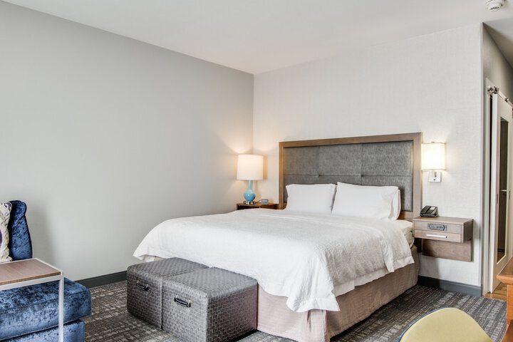 Hampton Inn & Suites Dallas / Ft. Worth Airport South