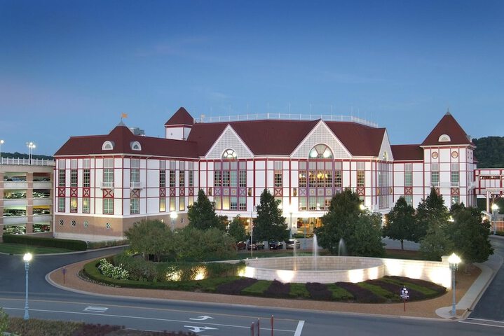 Hollywood Casino & Hotel