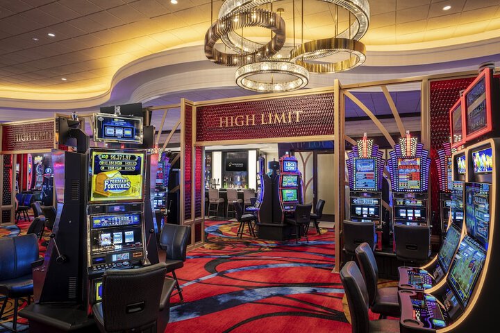 Horseshoe Black Hawk - a Caesars Rewards Destination