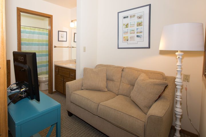 Room 115 of 185