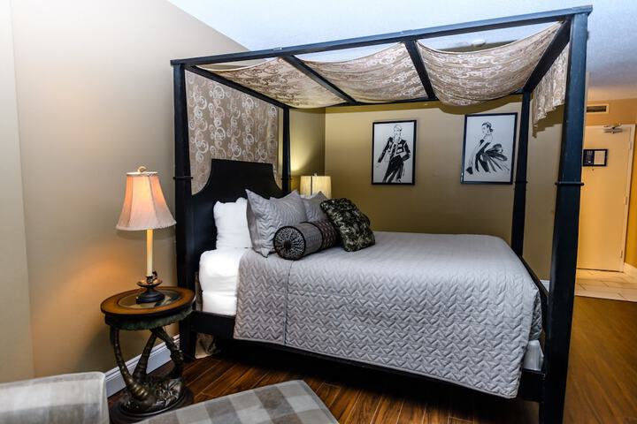 Room 44 of 85