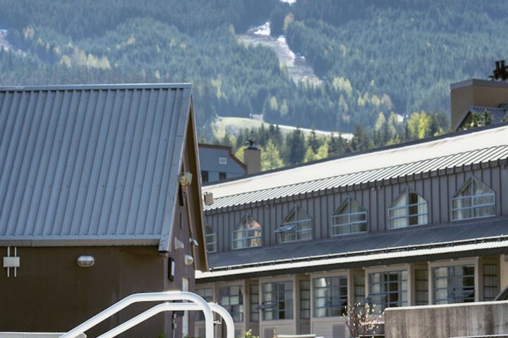Adara Hotel