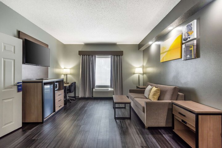 Room 40 of 54