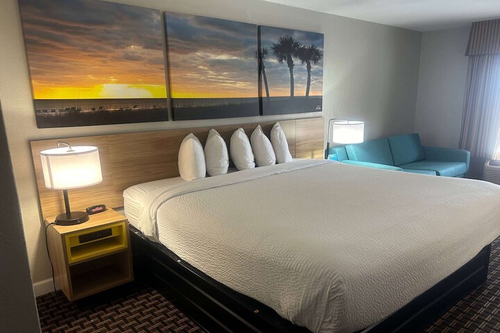 Days Inn by Wyndham Port Charlotte / Punta Gorda