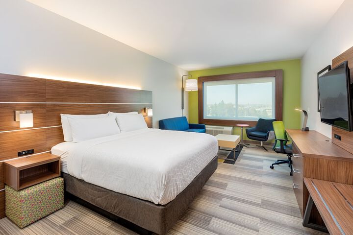 Room 15 of 31