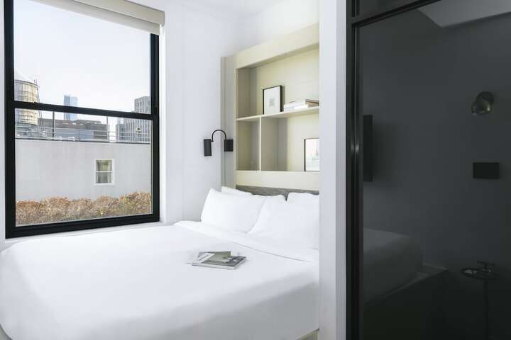 Room 15 of 38
