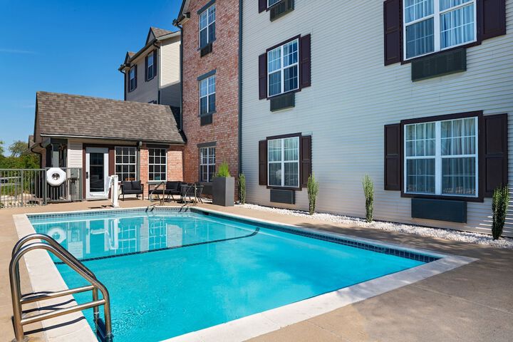 Pool 2 of 21