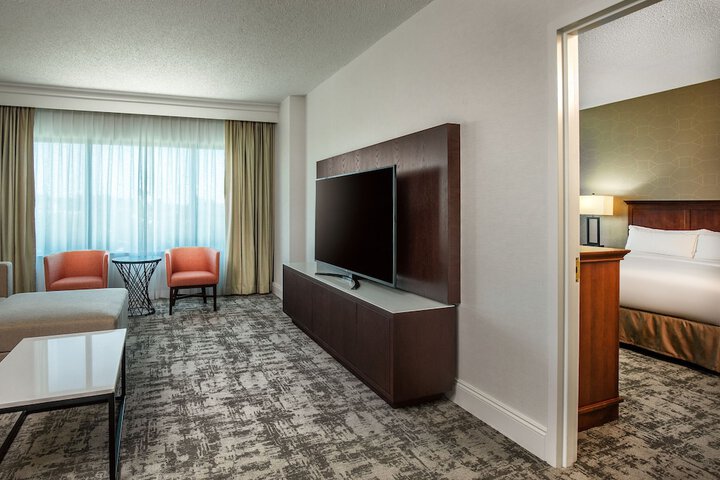 Room 17 of 48