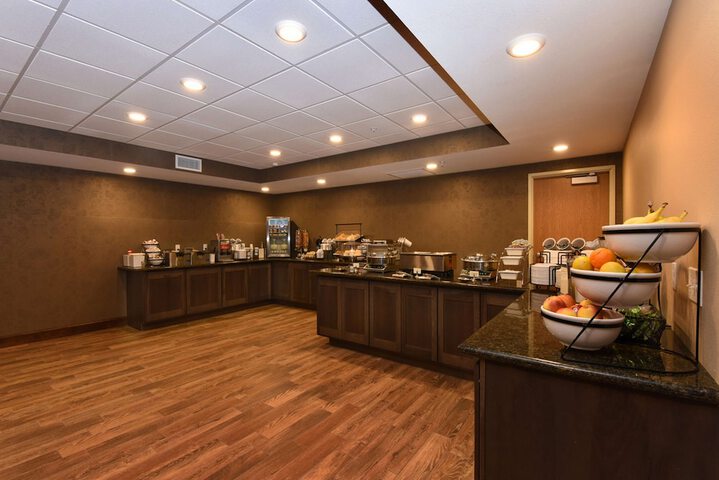 Breakfast/Coffee Service 65 of 76