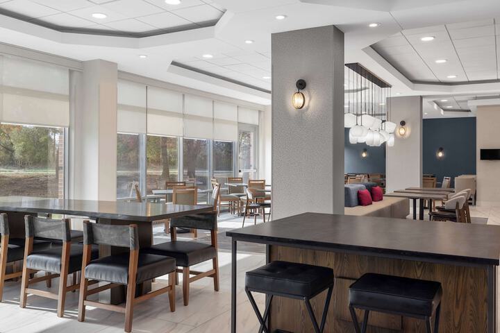 Breakfast/Coffee Service 42 of 54