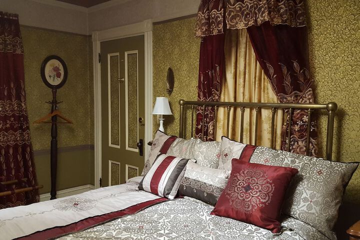 Room 36 of 51