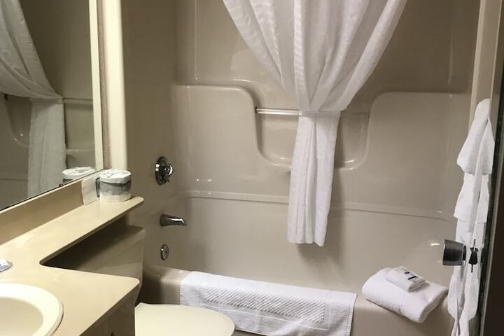 Room 14 of 18