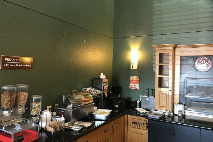 Breakfast/Coffee Service 69 of 81