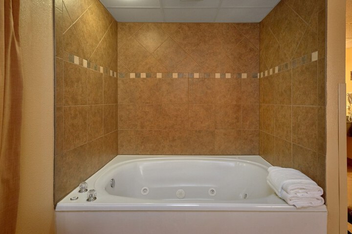 Room 30 of 42