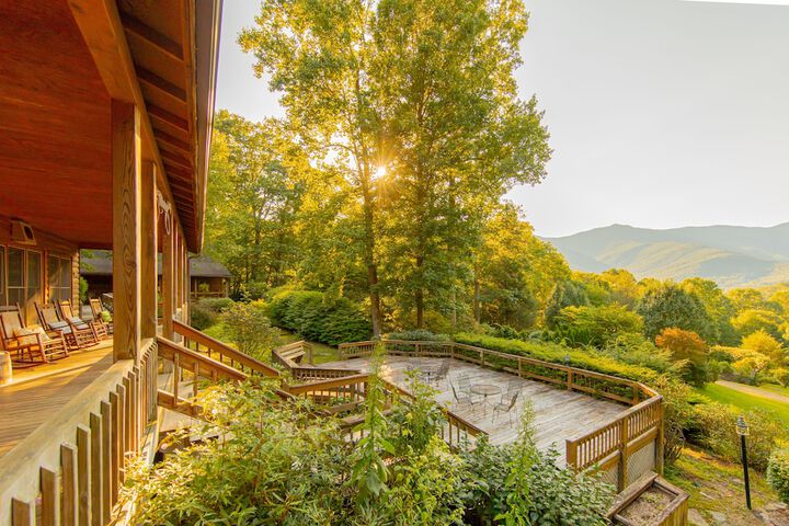 Sundeck 66 of 77