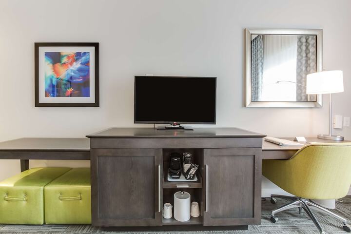 Room 42 of 51