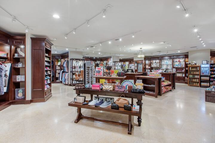 Gift Shop 107 of 130