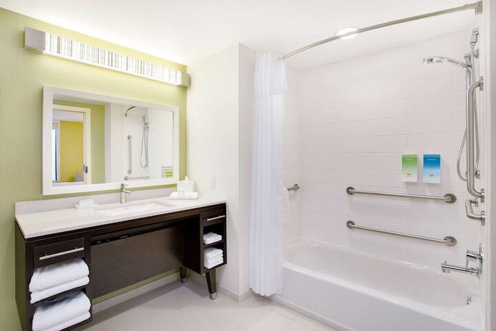 Room 20 of 26