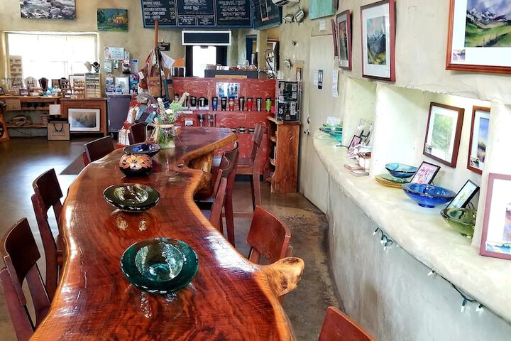 Dining 62 of 76